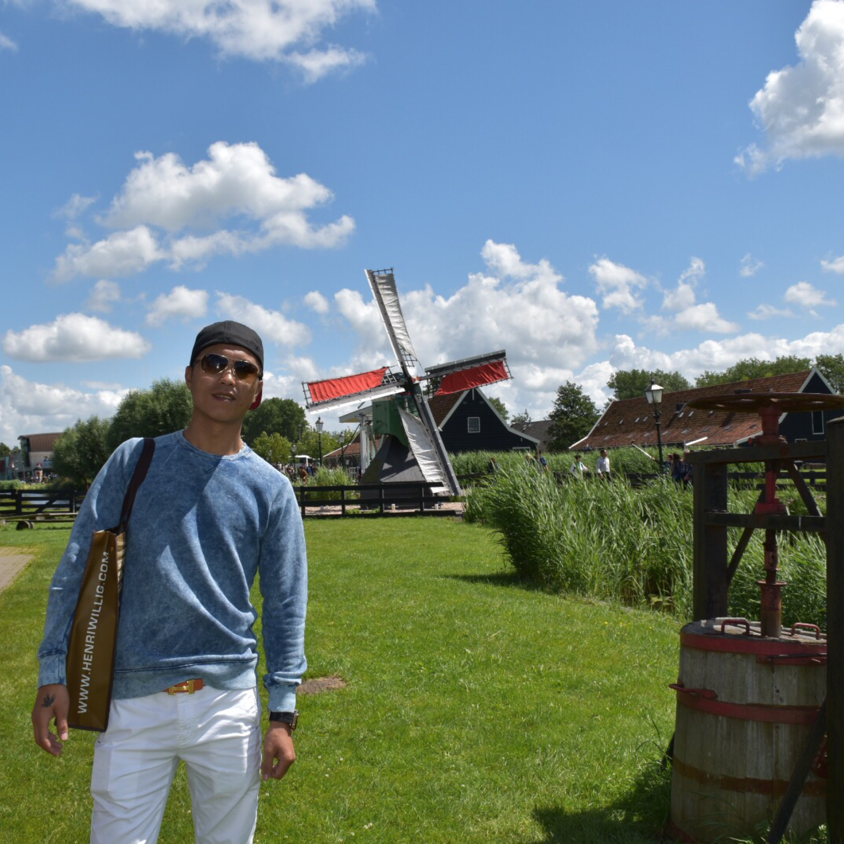 巴萨足球俱乐部官方旗舰店圣家堂店购物攻略_