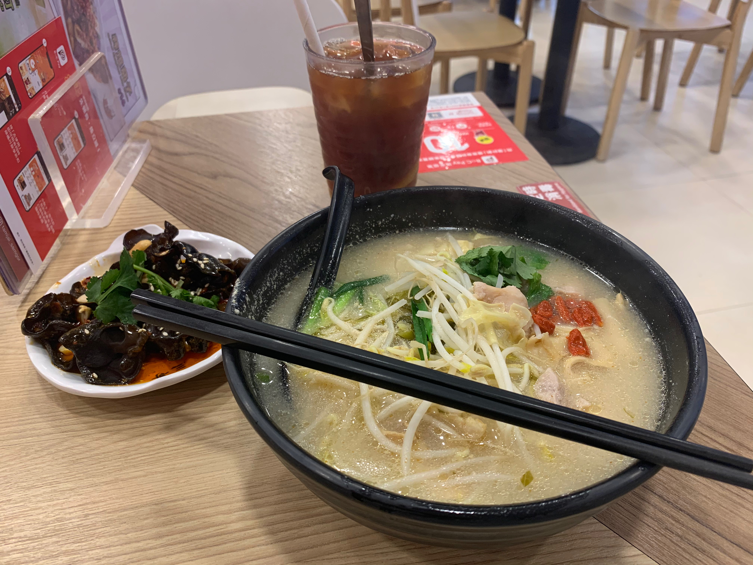 谭仔三哥米线美食攻略 谭仔三哥米线地址 谭仔三哥米线人均消费 穷游网移动版